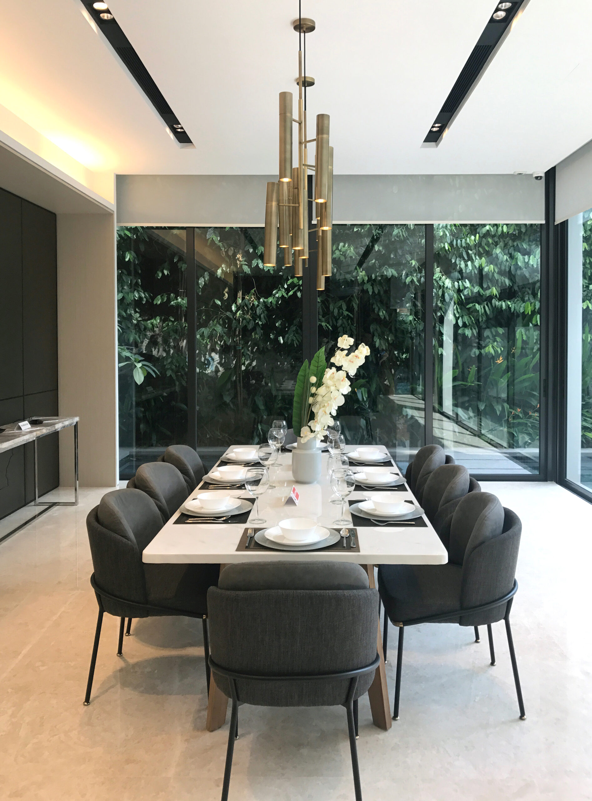 Dyson 8_Dining Room 3