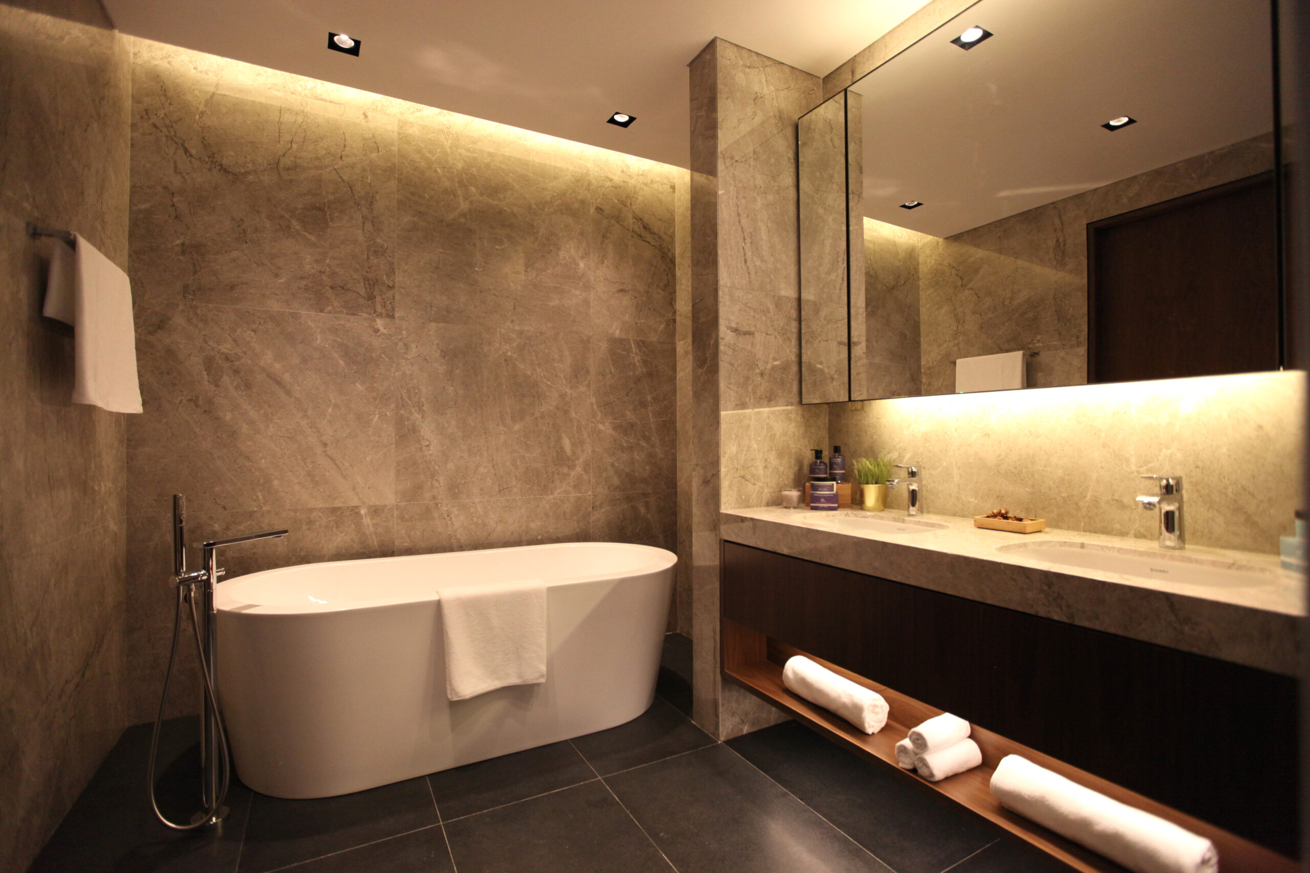 Dyson 8_Master Bathroom 1