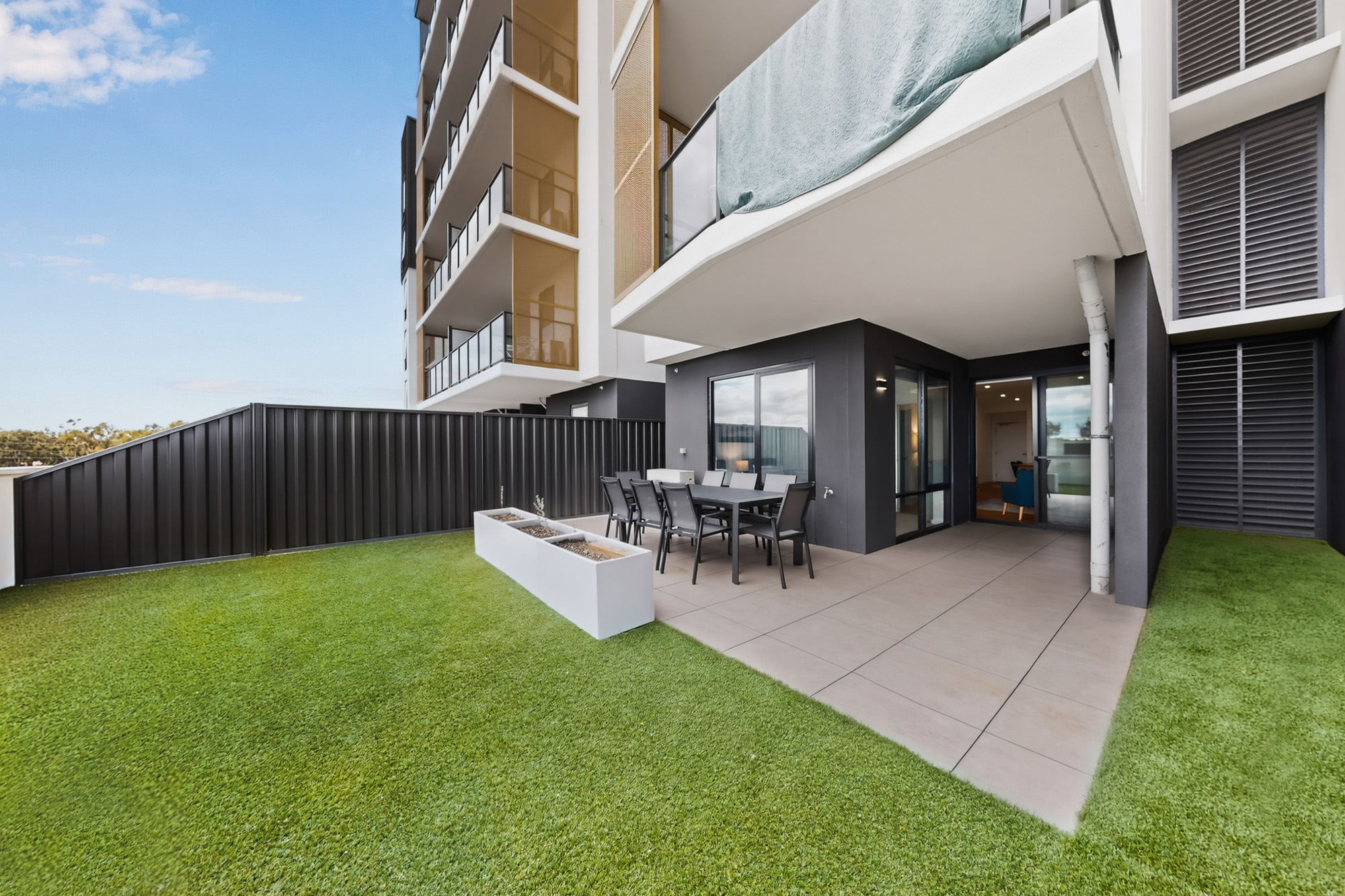 05_unit_304_14_leila_street_cannington_wa_6107-edit